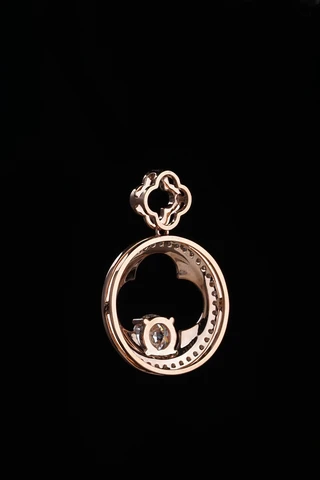 Rose Radiance – Pandantiv din AUR750 cu diamante de cultură IGI